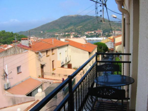 Appartement de 2 chambres a Port Vendres a 400 m de la plage avec vue sur la mer balcon amenage et wifi
